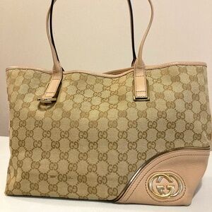 (Appraised) Authentic Gucci Britt GG supreme Beige Monogram Canvas Tote Bag